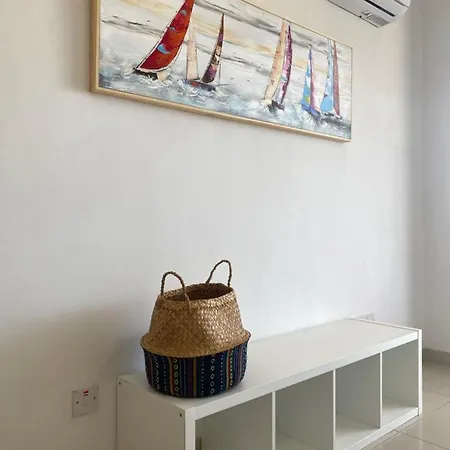 Konnos Flat Apartment *