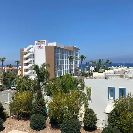 Konnos Flat Apartment *