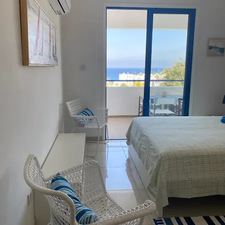 Апартаменты Konnos Flat *